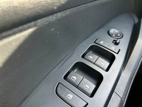 Certified 2024 Kia Sportage LX image 15