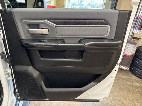 Used 2020 RAM 2500 Big Horn AWD/4WD image 15