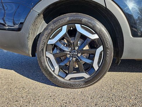 Used 2023 Kia Telluride S image 10