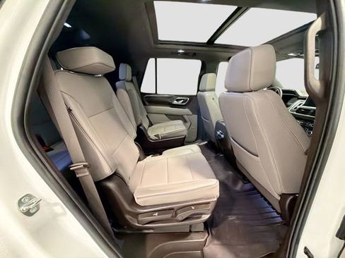 Certified 2023 GMC Yukon SLT w/ SLT Premium Package image 26