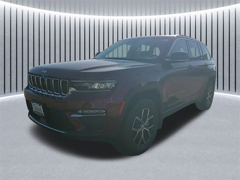 New 2025 Jeep Grand Cherokee Limited w/ MOPAR Finishing Package image 7