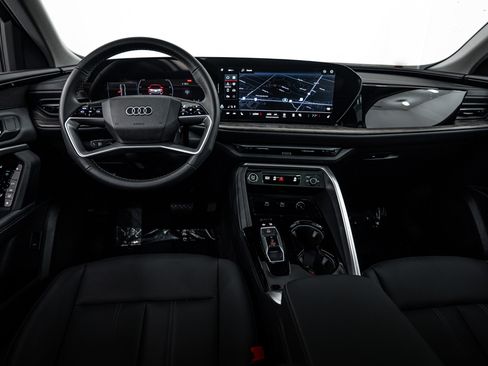 Used 2025 Audi Q5 Premium w/ Convenience Package AWD/4WD image 8
