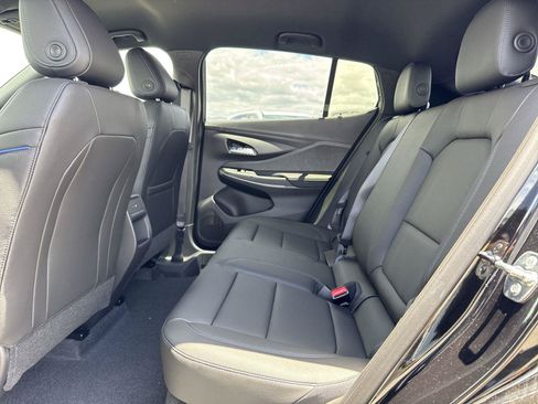 New 2026 Buick Envista Sport Touring w/ Convenience II Package FWD image 24
