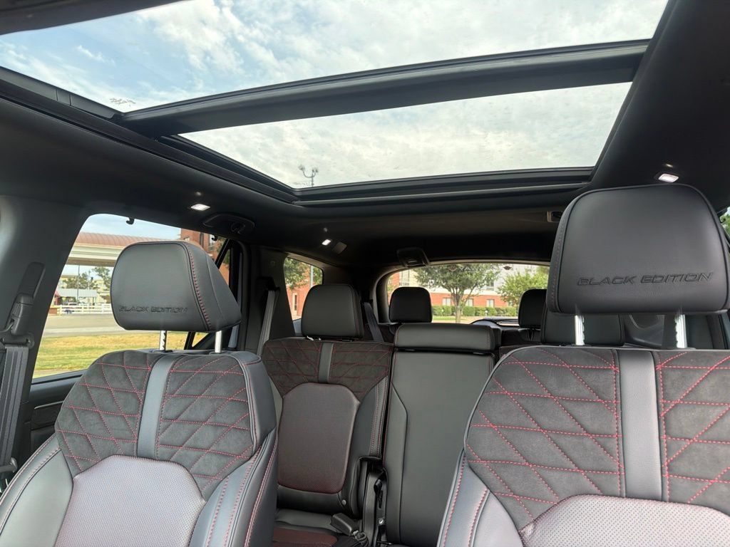 New 2026 Honda Pilot Black Edition image 26
