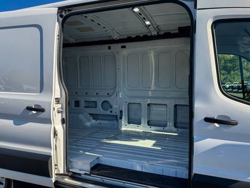 Used 2023 Ford E-Transit Medium Roof RWD image 13