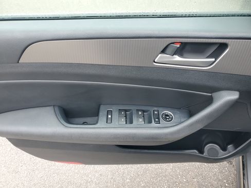 Used 2018 Hyundai Sonata Sport w/ Tech Package 05 image 19