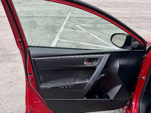 Used 2019 Toyota Corolla LE FWD image 9