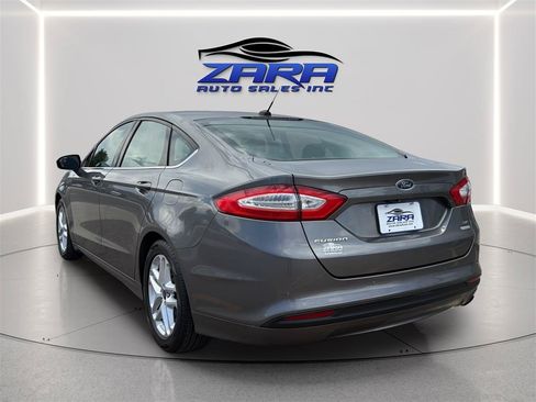 Used 2014 Ford Fusion SE FWD image 5