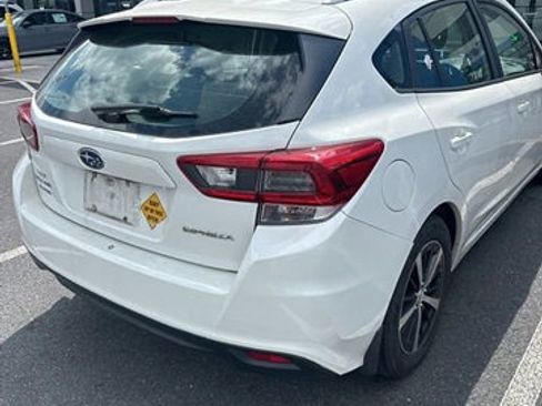 Used 2021 Subaru Impreza Premium image 12