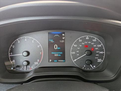 Used 2025 Toyota Corolla LE image 11