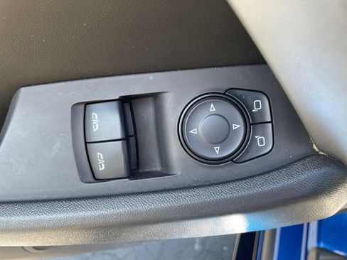 Used 2017 Chevrolet Camaro SS RWD image 13