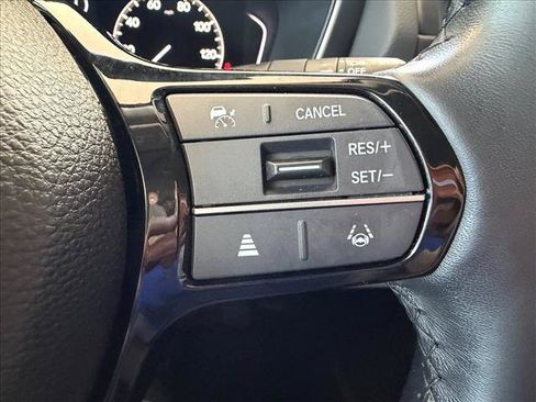 Used 2024 Honda Pilot EX-L image 19