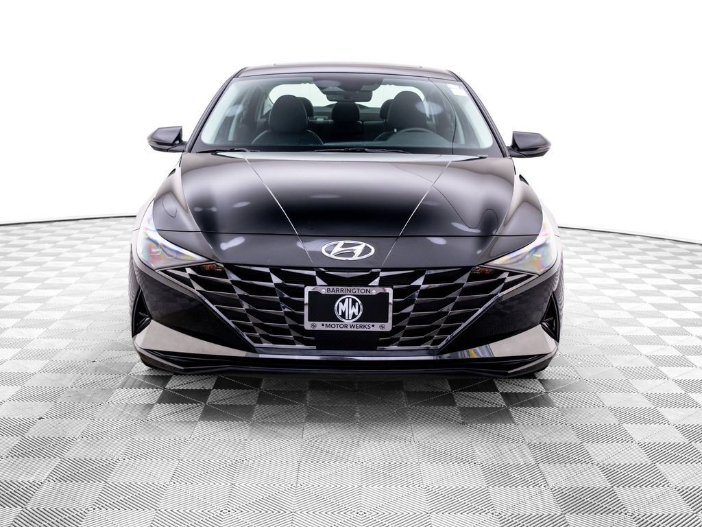 Used 2023 Hyundai Elantra Limited w/ Cargo Package FWD image 10
