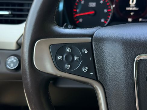 Used 2015 GMC Yukon Denali w/ Open Road Package AWD/4WD image 15