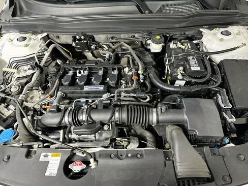Used 2019 Honda Accord LX image 9