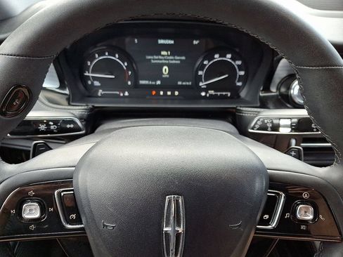 Used 2022 Lincoln Corsair AWD w/ Equipment Group 101A image 19