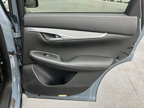 Used 2023 INFINITI QX50 Sport image 32