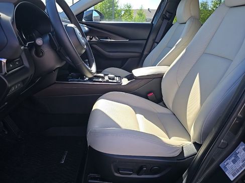 Used 2024 MAZDA CX-30 AWD 2.5 S w/ Premium Package image 19