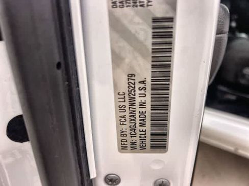 Used 2022 Jeep Wrangler Sport S image 22