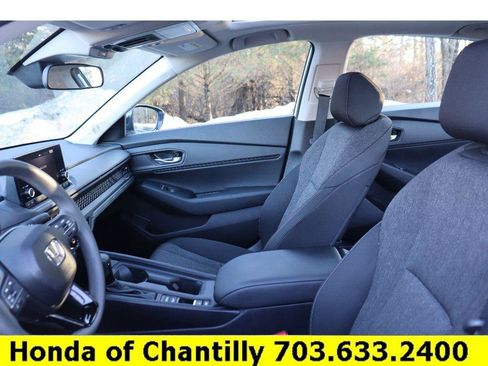 Certified 2025 Honda Accord SE image 23