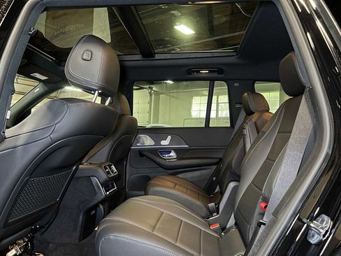 New 2025 Mercedes-Benz GLS 450 4MATIC image 19