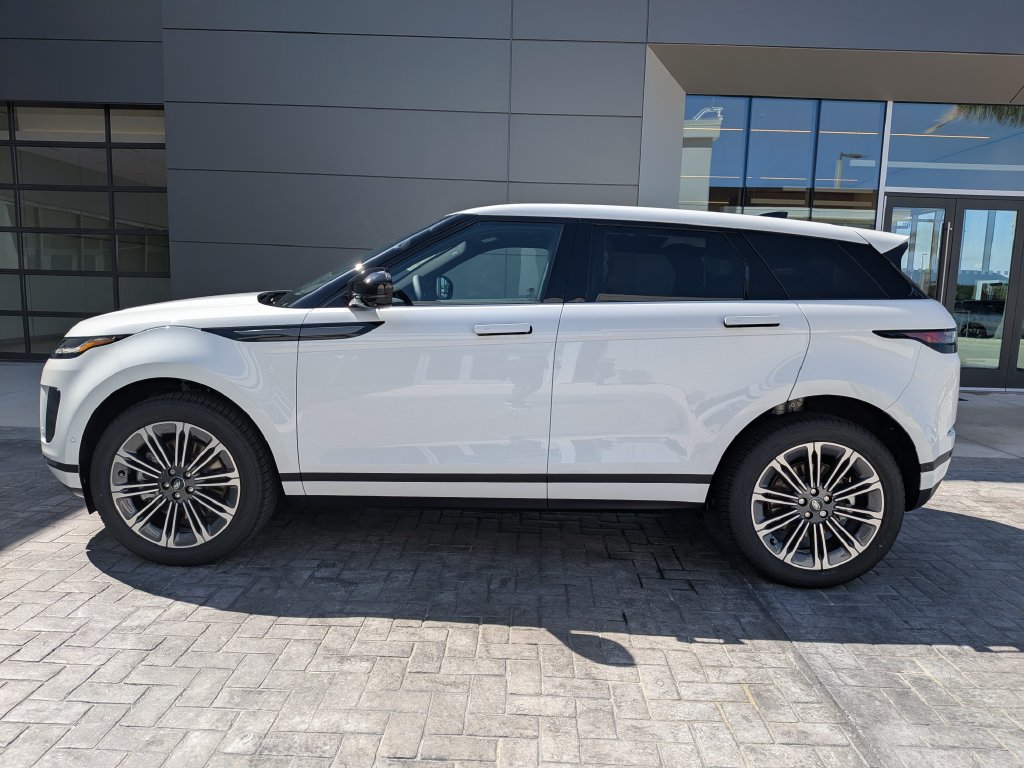 New 2026 Land Rover Range Rover Evoque S AWD/4WD image 3