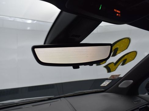 Used 2022 Cadillac XT6 Premium Luxury w/ Technology Package image 22