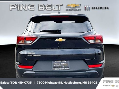 New 2026 Chevrolet TrailBlazer LS FWD image 4