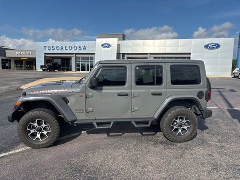 Used 2022 Jeep Wrangler Unlimited Rubicon w/ LED Lighting Group AWD/4WD image 5