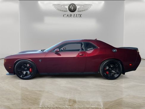 Used 2018 Dodge Challenger SRT Hellcat image 2