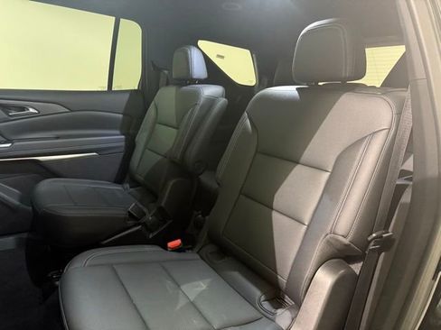 Certified 2025 Chevrolet Traverse LT image 25