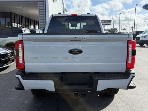 New 2026 Ford F250 Lariat w/ Black Appearance Package AWD/4WD image 4