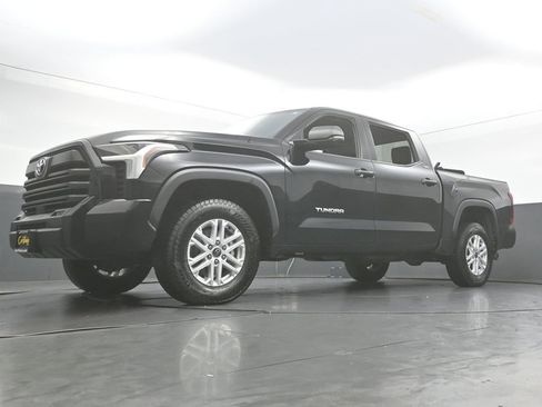 Used 2023 Toyota Tundra SR5 w/ SR5 Convenience Package AWD/4WD image 46