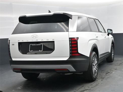 New 2026 Hyundai Palisade SE image 10
