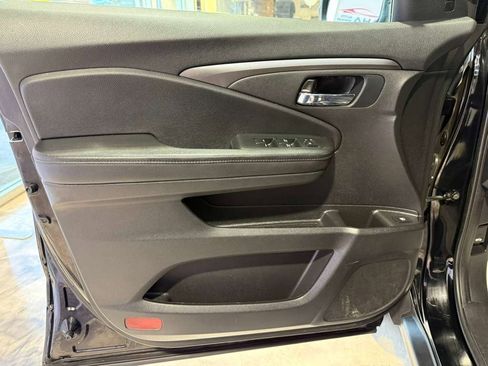 Used 2022 Honda Pilot Sport image 40