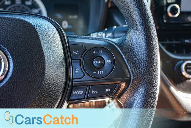 Used 2020 Toyota Corolla LE FWD image 24