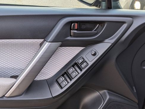 Used 2017 Subaru Forester 2.5i w/ Popular Package #2A image 10