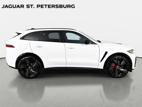 New 2026 Jaguar F-PACE SVR image 4