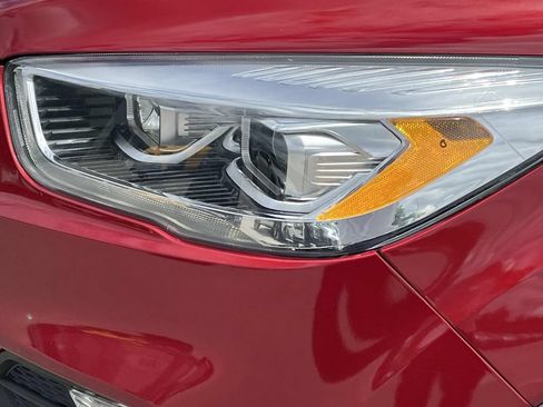 Used 2019 Ford Escape Titanium FWD image 9