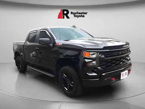 Used 2026 Chevrolet Silverado 1500 Custom Trail Boss w/ LPO, Utility Wall Package AWD/4WD image 1