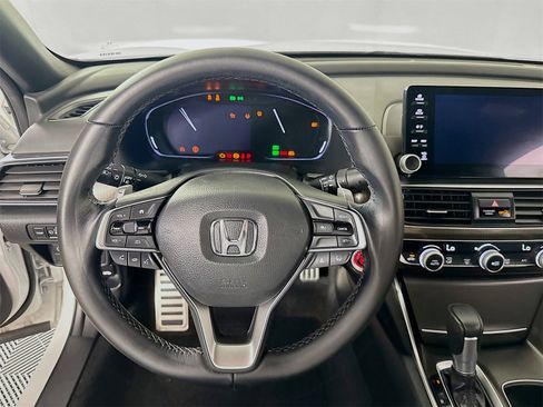 Used 2022 Honda Accord Sport image 11