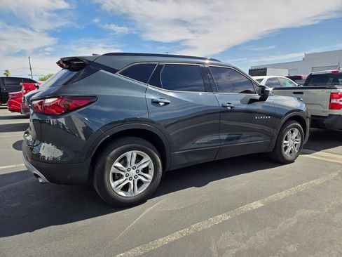 Used 2020 Chevrolet Blazer LT FWD image 2