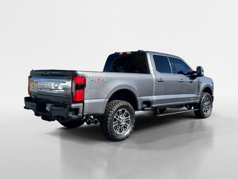 Used 2024 Ford F250 Limited image 5