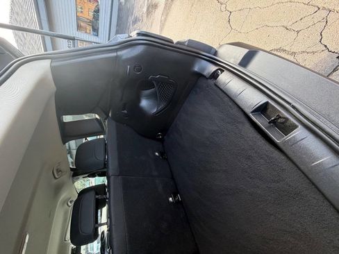 Used 2018 Jeep Renegade Latitude w/ Cold Weather Group image 35