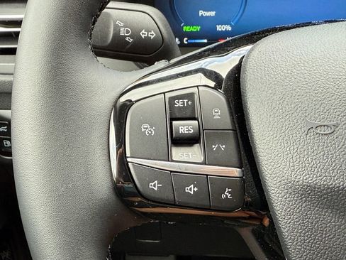 Used 2024 Ford Escape Base w/ PHEV Premium Package image 20