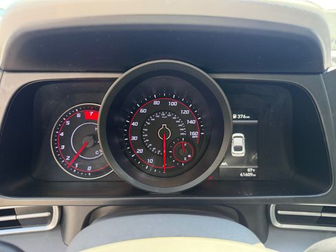 Certified 2021 Hyundai Elantra SEL FWD image 11