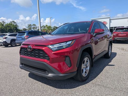 Used 2025 Toyota RAV4 XLE w/ Convenience Package FWD image 8