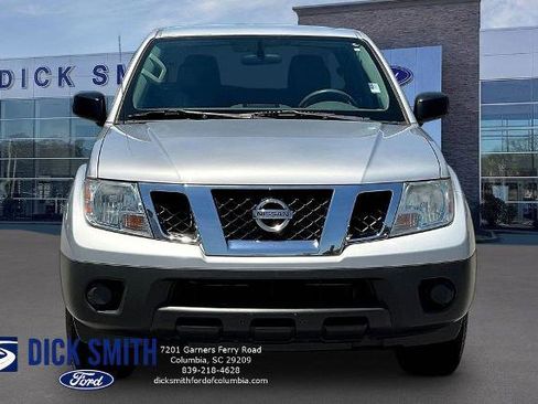 Used 2019 Nissan Frontier S RWD image 2