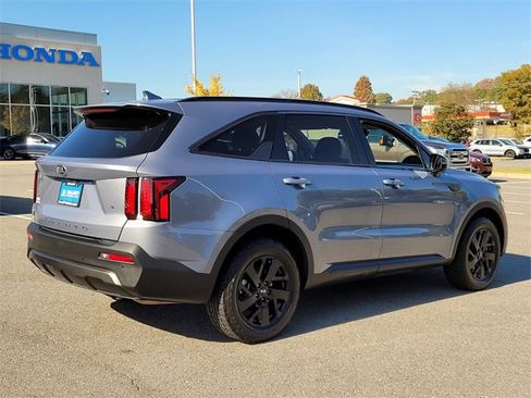 Used 2021 Kia Sorento S image 3