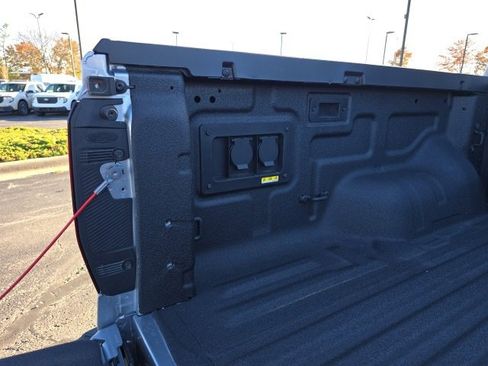 Used 2024 Ford Ranger Lariat w/ Advanced Towing Package image 17